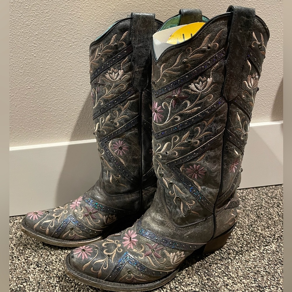 Corral Women’s Floral Cowboy Boots